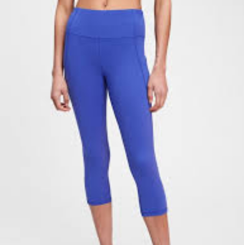 Gap fit royal blue capri length leggings